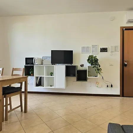 Midori House Florence - 10min From Airport شقة كامبي بيسينسيو
